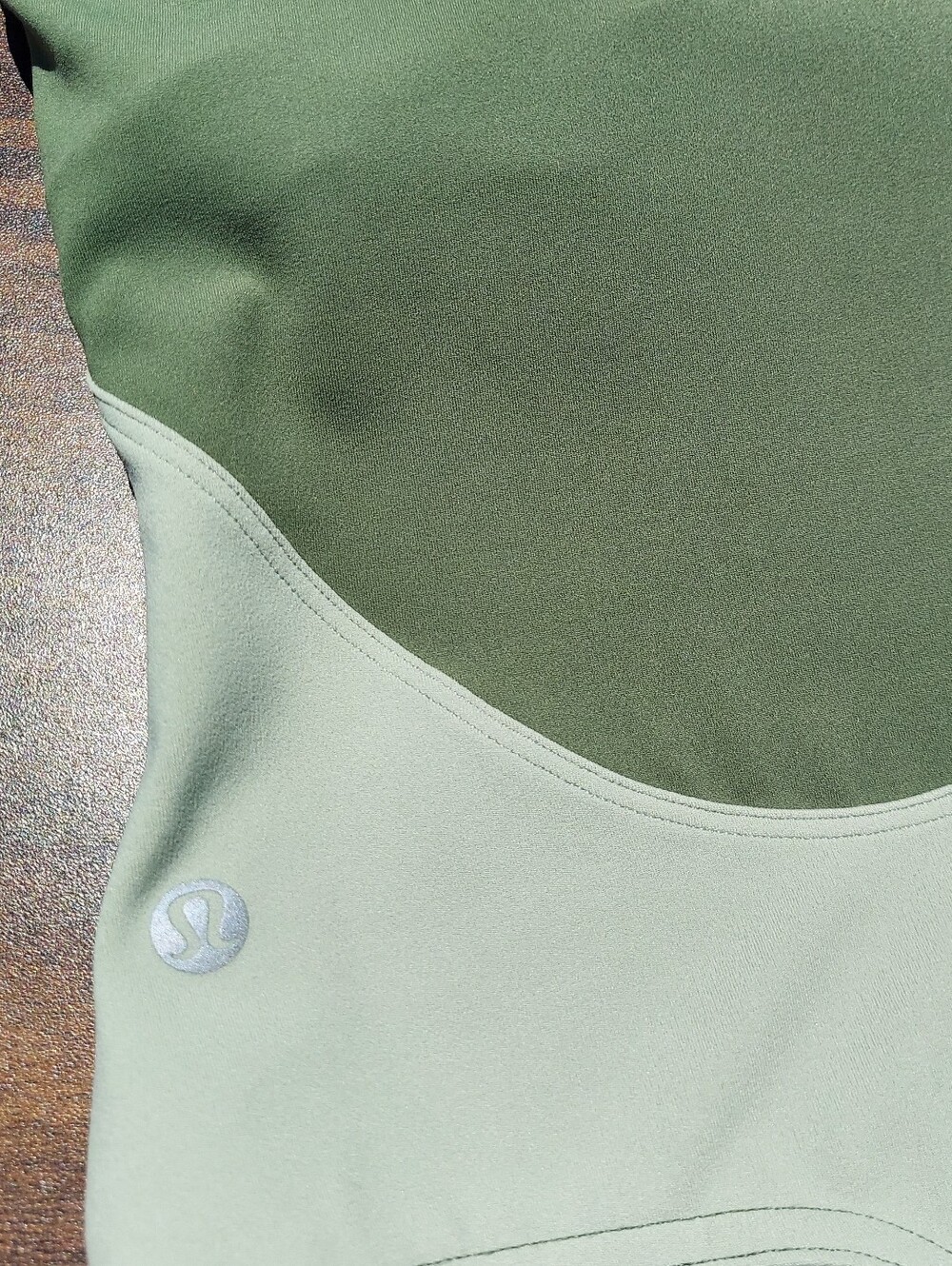 Lululemon Olive Green Two-Tone Athletic Bodysuit Women Size 0 NWOT Yoga Gym - Picture 3 of 10